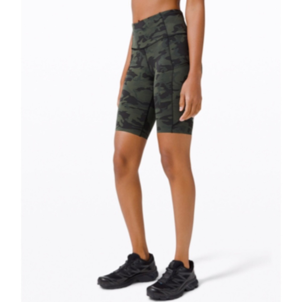 Lululemon Fast and Free HR Short 8” size 12